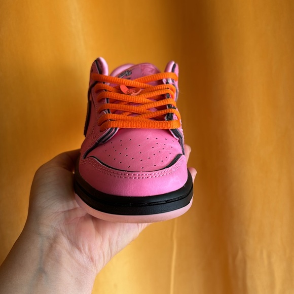 Nike SB Dunk Low "The Powerpuff Girls Blossom" 1.5 Y - Picture 8 of 16